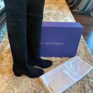 Stuart Weitzman Tieland Boots in Black Suede; Sz. 5.5
